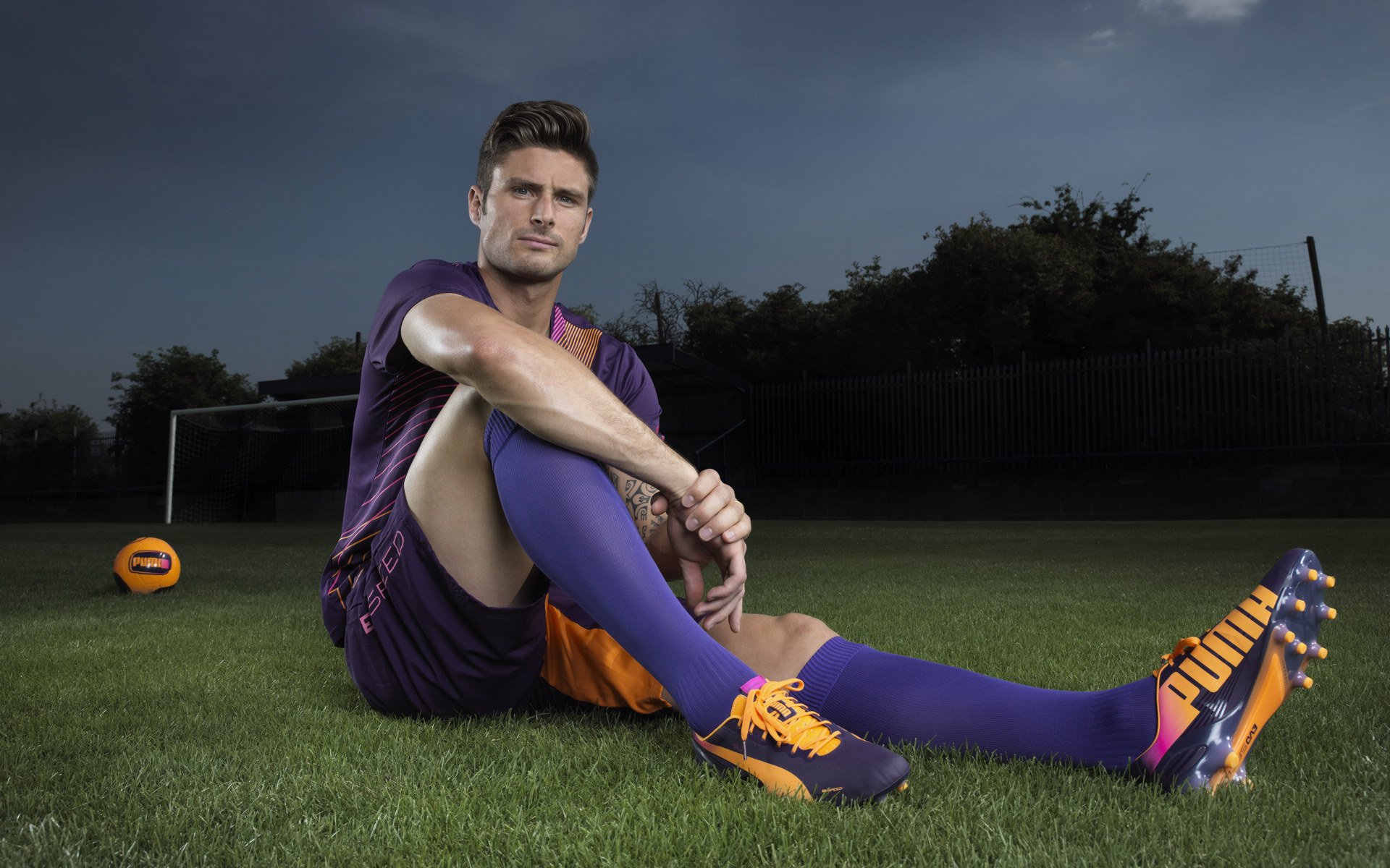 主场作战的球队击败了对手，喜迎胜利，主场作战下一句是啥